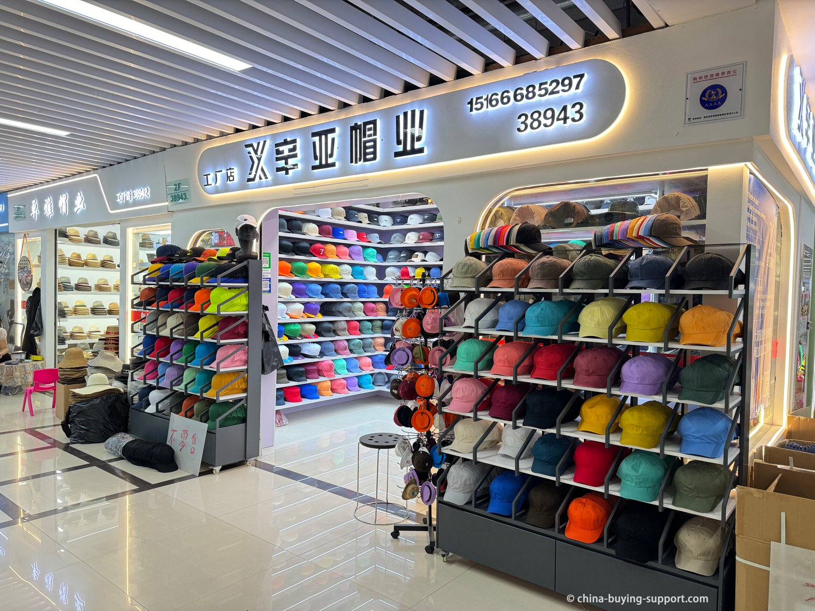 yiwu-international-trade-city-d4-cap-wholesaler-colorful-baseball-caps